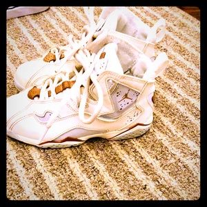 Jordan cream colored sneakers good condition